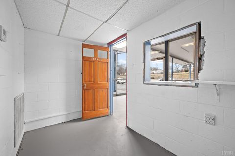 Tiny photo for 4927 S Amherst Highway, Madison Heights, VA 24572 (MLS # 364054)