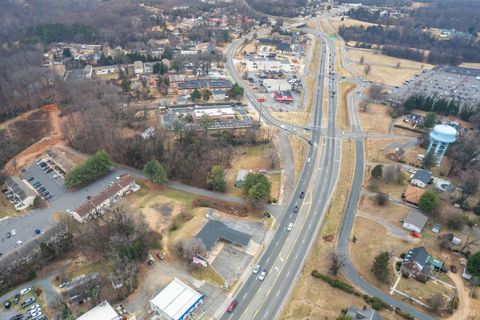 Tiny photo for 4927 S Amherst Highway, Madison Heights, VA 24572 (MLS # 364054)