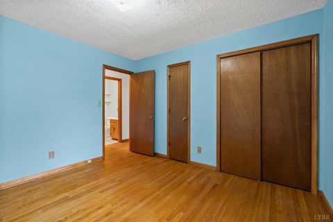 Tiny photo for 8147 Red House Road, Phenix, VA 23959 (MLS # 362518)