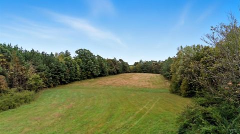 Tiny photo for 8147 Red House Road, Phenix, VA 23959 (MLS # 362518)