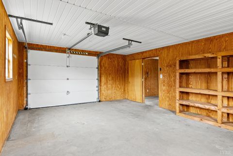 Tiny photo for 8147 Red House Road, Phenix, VA 23959 (MLS # 362518)