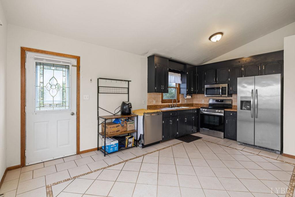 115 Mattiponi Drive, Madison Heights, Virginia image 28