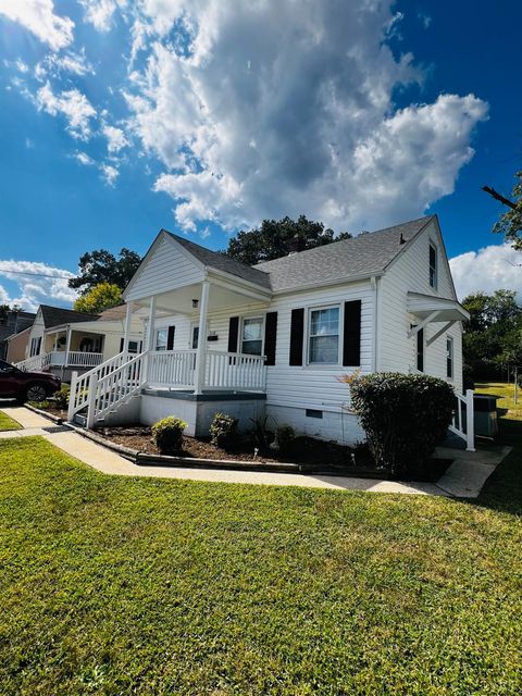 Tiny photo for 1116 8th St, Altavista, VA 24517 (MLS # 361878)
