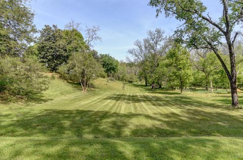 Tiny photo for 3700 Otter Place, Lynchburg, VA 24503 (MLS # 366141)