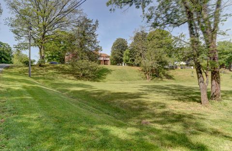 Tiny photo for 3700 Otter Place, Lynchburg, VA 24503 (MLS # 366141)