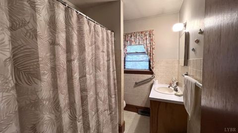 Tiny photo for 1091 Acorn Rd, Nathalie, VA 24577 (MLS # 362767)