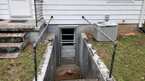 Tiny photo for 1091 Acorn Rd, Nathalie, VA 24577 (MLS # 362767)