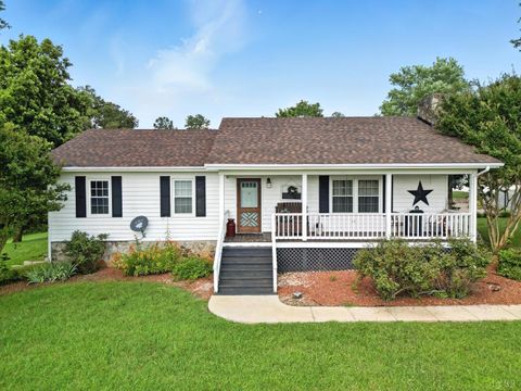 Homes For Sale - 1348 Salem Road<br/> Spout Spring, VA 24593