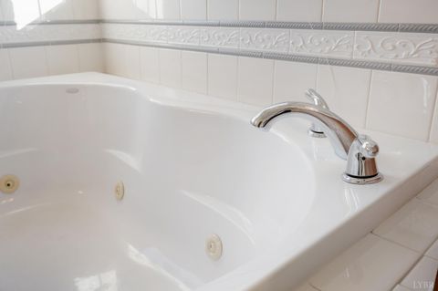 Tiny photo for 1083 High Grove Lane, Forest, VA 24551 (MLS # 363178)