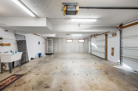 Tiny photo for 1083 High Grove Lane, Forest, VA 24551 (MLS # 363178)