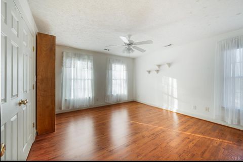 Tiny photo for 1083 High Grove Lane, Forest, VA 24551 (MLS # 363178)