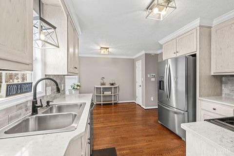 Tiny photo for 130 Delaney Drive, Lynchburg, VA 24501 (MLS # 364831)