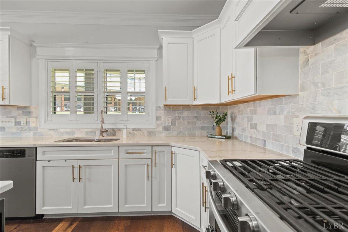 1031 Tori Court, Forest, Virginia image 11