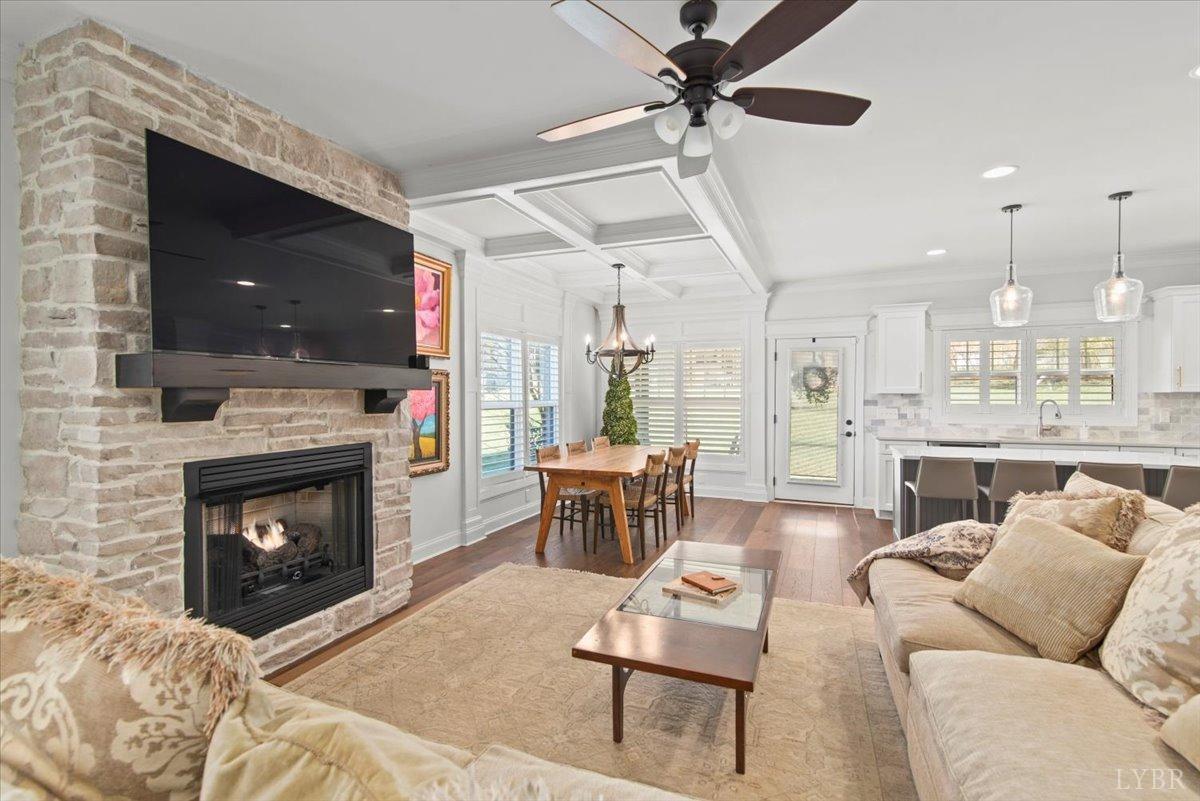 1031 Tori Court, Forest, Virginia image 2