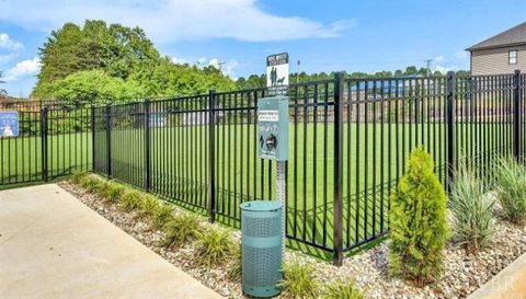 Tiny photo for 97 English Commons Dr Dr, Lynchburg, VA 24501 (MLS # 365507)