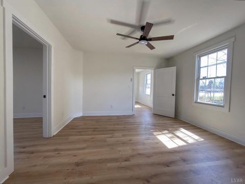 Tiny photo for 4124 S Amherst Hwy Hwy, Madison Heights, VA 24572 (MLS # 365246)