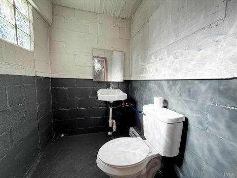 Tiny photo for 4124 S Amherst Hwy Hwy, Madison Heights, VA 24572 (MLS # 365246)