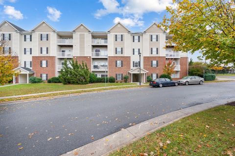 Tiny photo for 100 Capstone Drive #2, Lynchburg, VA 24502 (MLS # 362805)
