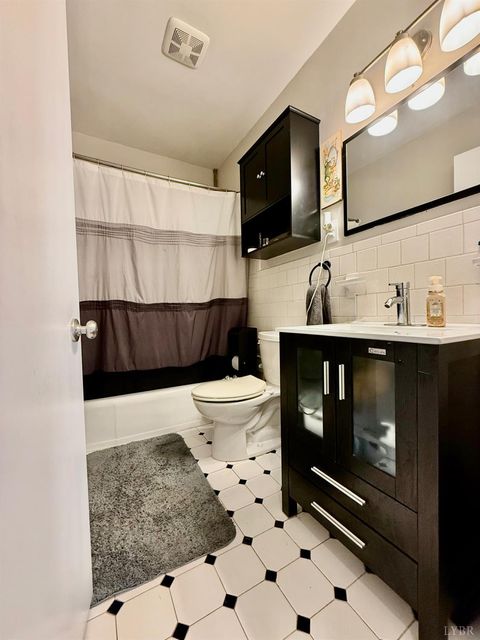 Tiny photo for 7 Lake Shore Lane, Lynchburg, VA 24502 (MLS # 366166)