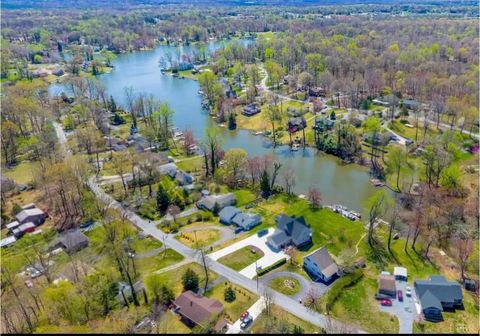 Tiny photo for 7 Lake Shore Lane, Lynchburg, VA 24502 (MLS # 366166)