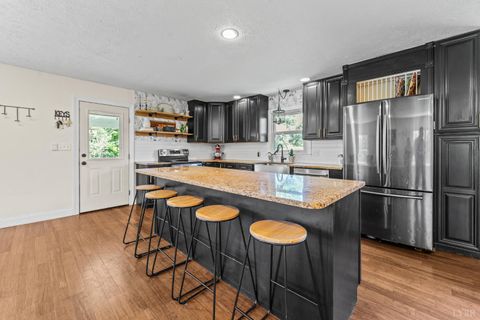 Tiny photo for 1324 Founding Way Road, Bedford, VA 24523 (MLS # 366453)