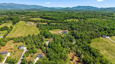 Tiny photo for 1324 Founding Way Road, Bedford, VA 24523 (MLS # 366453)