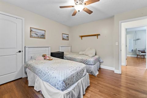 Tiny photo for 1324 Founding Way Road, Bedford, VA 24523 (MLS # 366453)