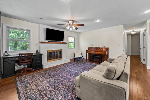 Tiny photo for 1324 Founding Way Road, Bedford, VA 24523 (MLS # 366453)