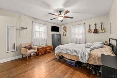 Tiny photo for 1324 Founding Way Road, Bedford, VA 24523 (MLS # 366453)