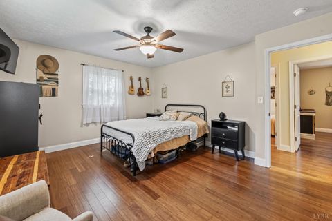Tiny photo for 1324 Founding Way Road, Bedford, VA 24523 (MLS # 366453)