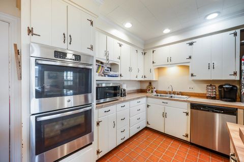 Tiny photo for 960 Rothowood Road, Lynchburg, VA 24503 (MLS # 363897)