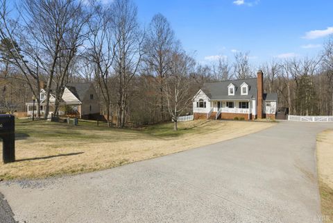 Tiny photo for 126 Mullbury Place, Lynchburg, VA 24502 (MLS # 365072)