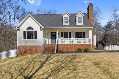 Photo of 126 Mullbury Place, Lynchburg, VA 24502 (MLS # 365072)