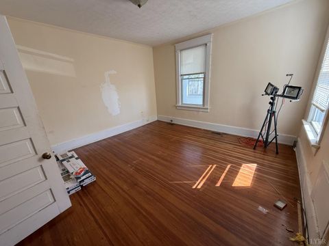 Tiny photo for 101 Thomas Road, Lynchburg, VA 24501 (MLS # 362322)
