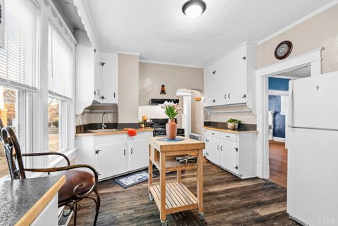 Tiny photo for 306 Westover Boulevard, Lynchburg, VA 24501 (MLS # 364574)