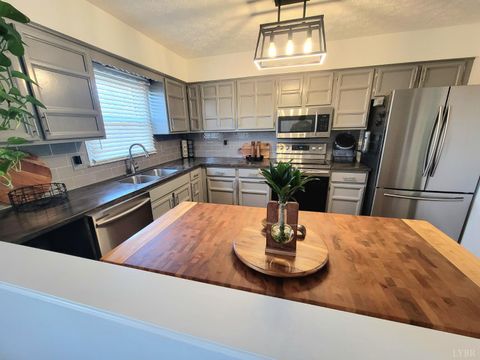 Tiny photo for 1432 Ashbourne Drive, Lynchburg, VA 24501 (MLS # 364513)