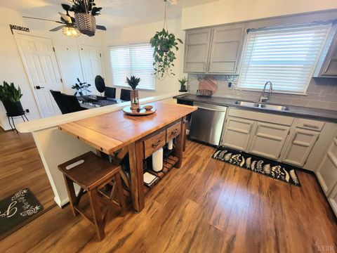 Tiny photo for 1432 Ashbourne Drive, Lynchburg, VA 24501 (MLS # 364513)