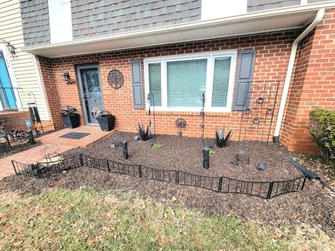 Tiny photo for 1432 Ashbourne Drive, Lynchburg, VA 24501 (MLS # 364513)