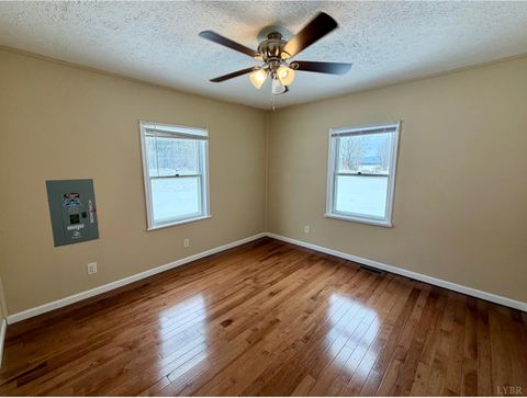 Tiny photo for 137 Higginbotham Creek Road, Amherst, VA 24521 (MLS # 364356)