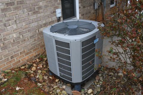 Tiny photo for 921 Alum Springs Road, Forest, VA 24551 (MLS # 365007)