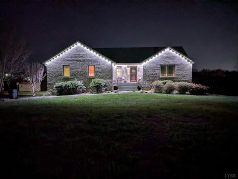 Tiny photo for 921 Alum Springs Road, Forest, VA 24551 (MLS # 365007)