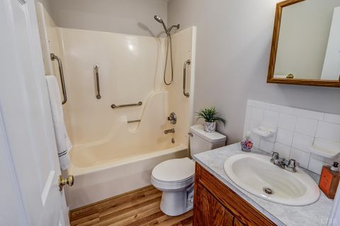 Tiny photo for 553 Charldon Road, Lynchburg, VA 24501 (MLS # 363992)