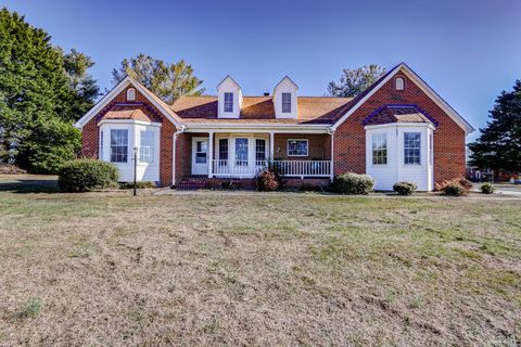 Tiny photo for 553 Charldon Road, Lynchburg, VA 24501 (MLS # 363992)