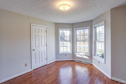 Tiny photo for 553 Charldon Road, Lynchburg, VA 24501 (MLS # 363992)