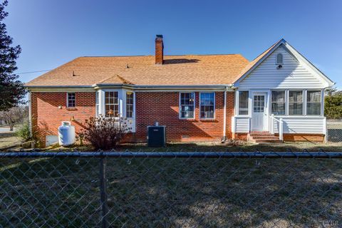 Tiny photo for 553 Charldon Road, Lynchburg, VA 24501 (MLS # 363992)