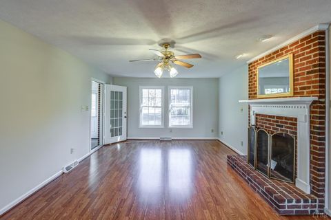 Tiny photo for 553 Charldon Road, Lynchburg, VA 24501 (MLS # 363992)