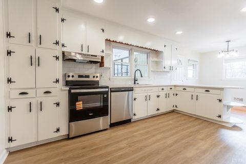 Tiny photo for 1140 Heath Avenue, Lynchburg, VA 24502 (MLS # 363836)