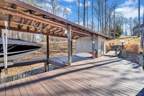 Tiny photo for 104 Arbor Lane, Huddleston, VA 24104 (MLS # 364292)