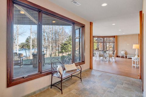 Tiny photo for 104 Arbor Lane, Huddleston, VA 24104 (MLS # 364292)