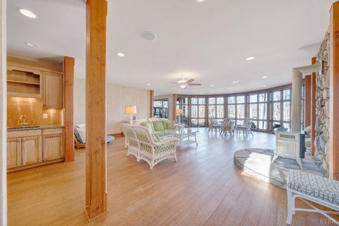 Tiny photo for 104 Arbor Lane, Huddleston, VA 24104 (MLS # 364292)